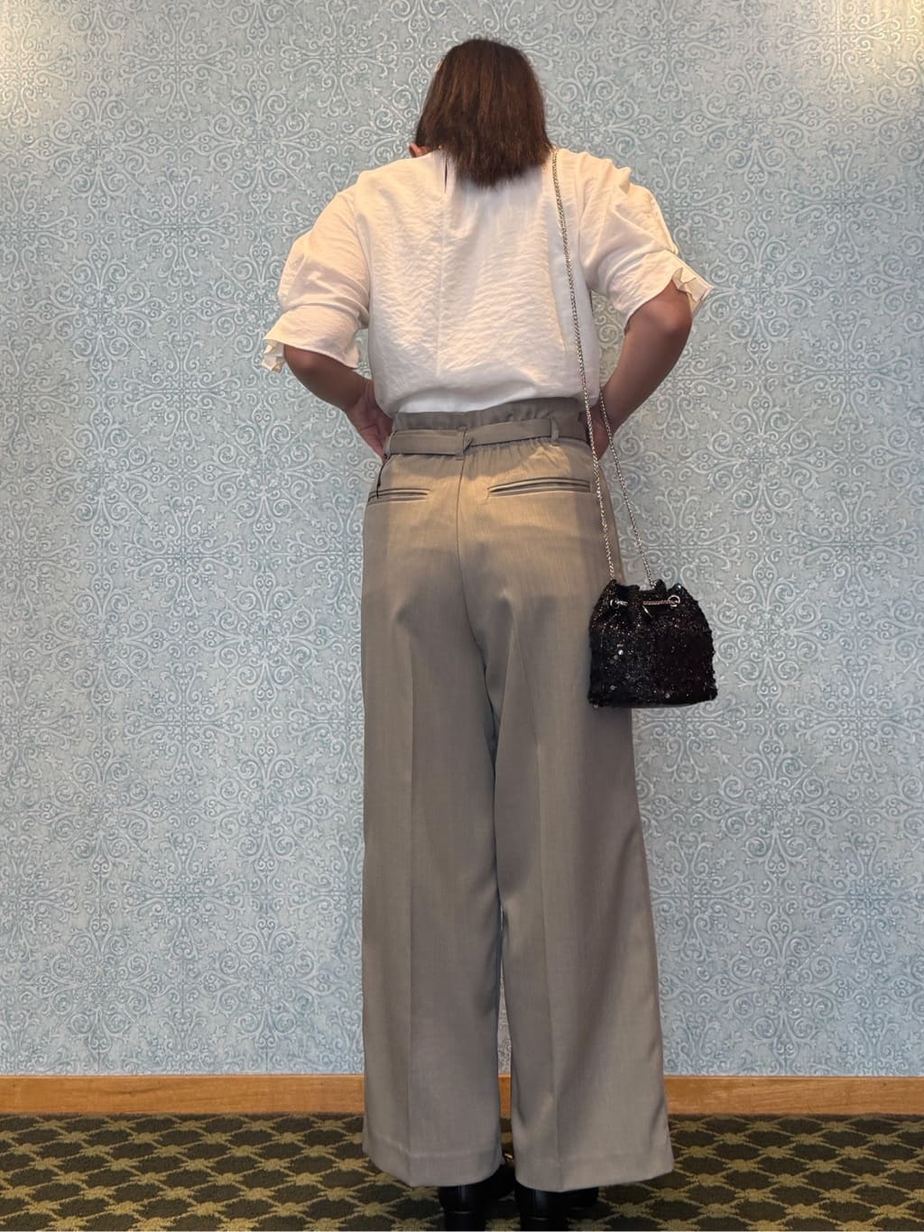 ayanoさんの「index｜《8色展開／XS-LLサイズ》タックパフスリーブブラウス【洗濯機洗い可／吸水速乾／防シワ／抗ピル】」を使ったコーディネート