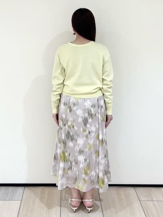 Mitsukiさんの「UNTITLED｜◆【後ろウエストゴム/花柄】ぼかしフラワー プリントスカート」を使ったコーディネート