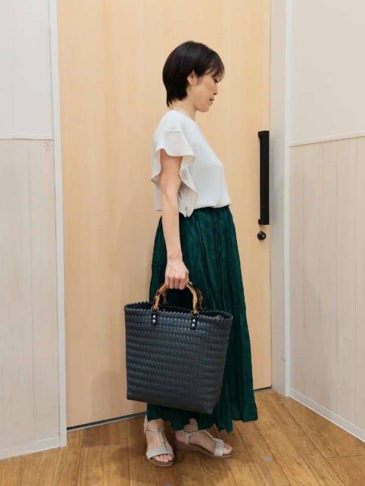 Kさんの「SHOO･LA･RUE｜◆ナチュラルなシワ加工が大人見え エアリーロングスカート」を使ったコーディネート