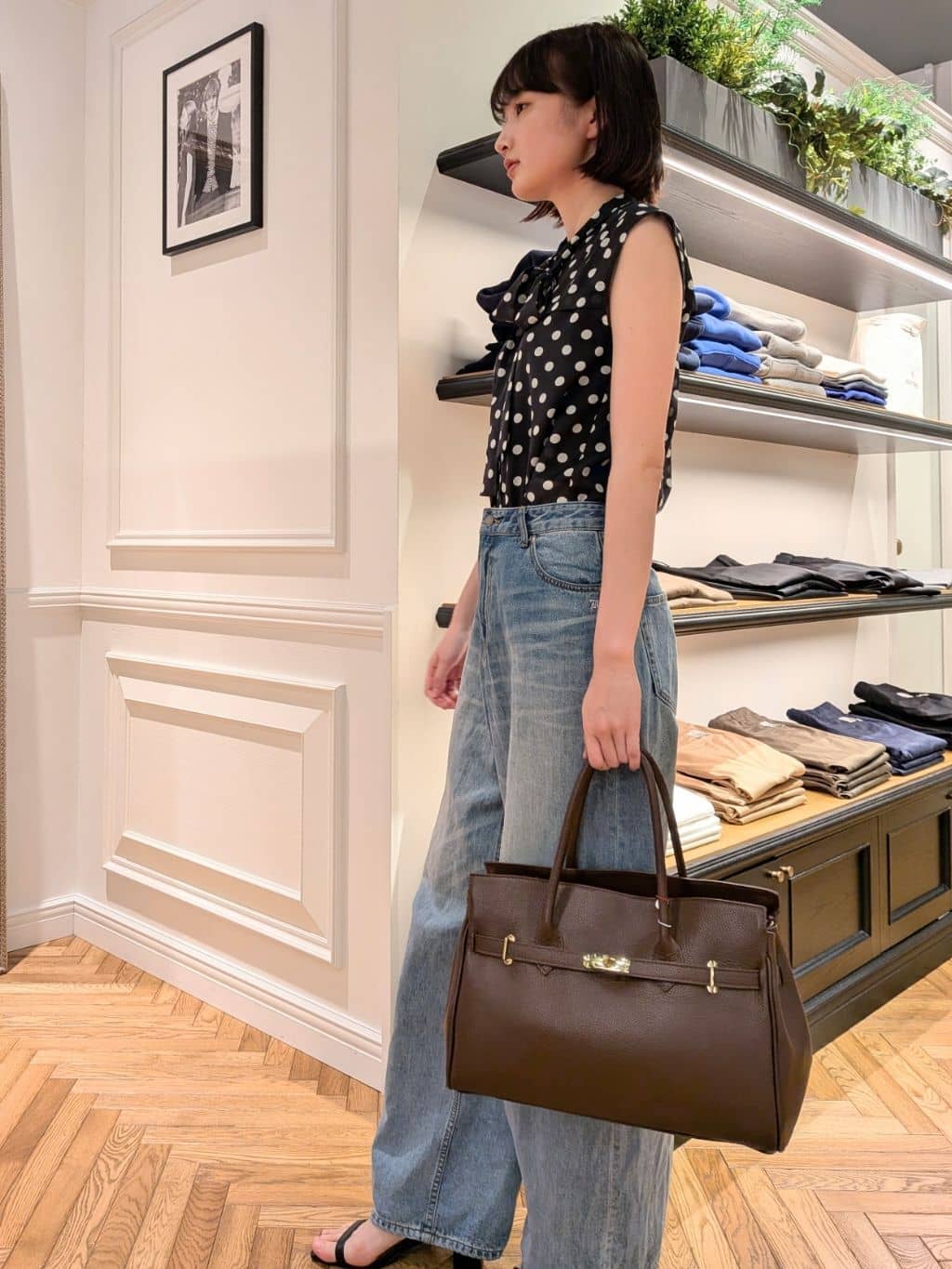 saoriさんの「DRESSTERIOR｜ヴィンテージ加工ワイドデニムパンツ」を使ったコーディネート