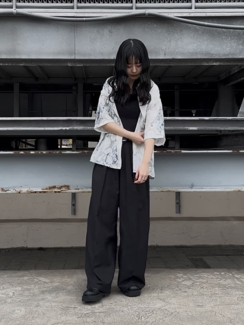 ミヅキさんの「tk.TAKEO KIKUCHI｜◆シアージャカードフラワーシャツ」を使ったコーディネート