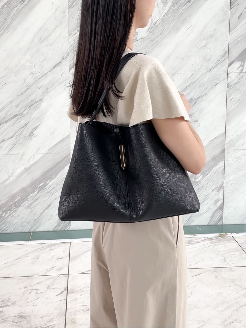 NATSUMIさんの「grove｜高身長さん向け＋10cm【接触冷感】サマーハイパーストレッチワイドパンツ」を使ったコーディネート