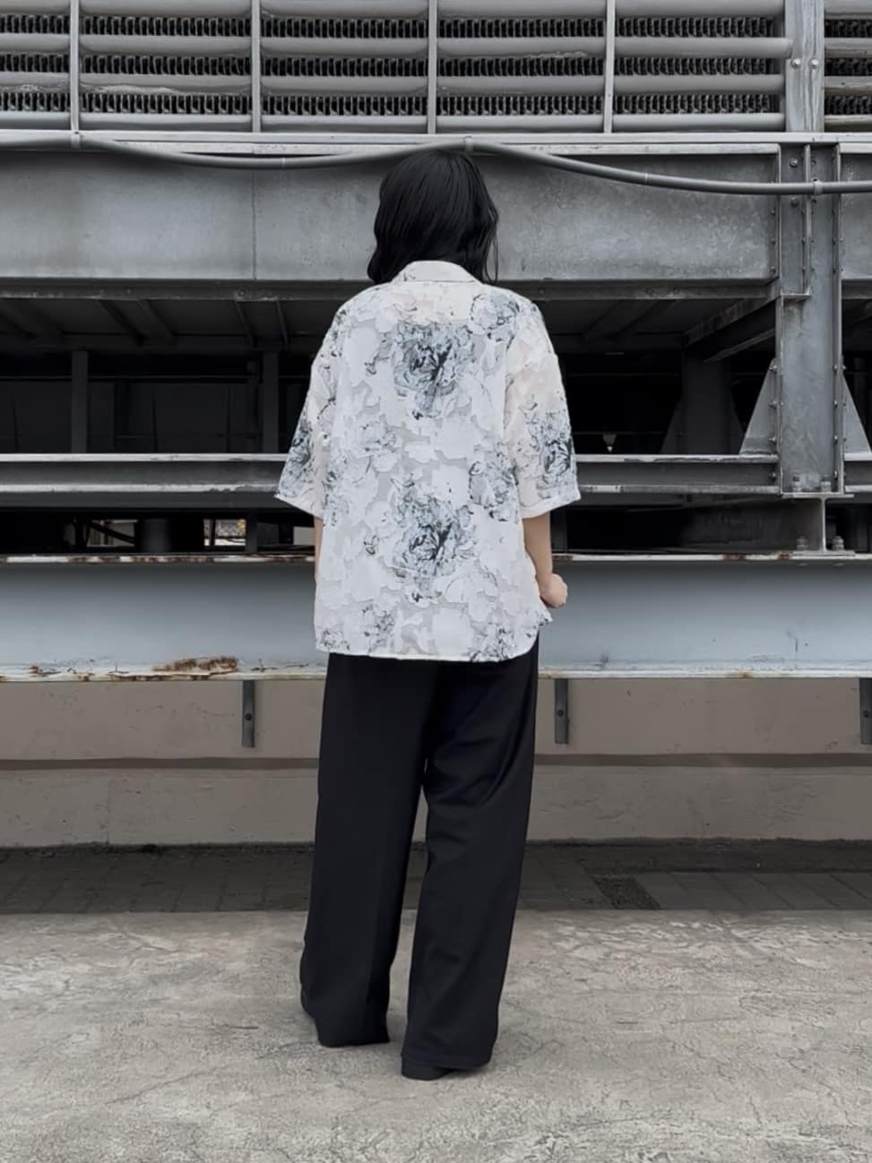 ミヅキさんの「tk.TAKEO KIKUCHI｜◆シアージャカードフラワーシャツ」を使ったコーディネート