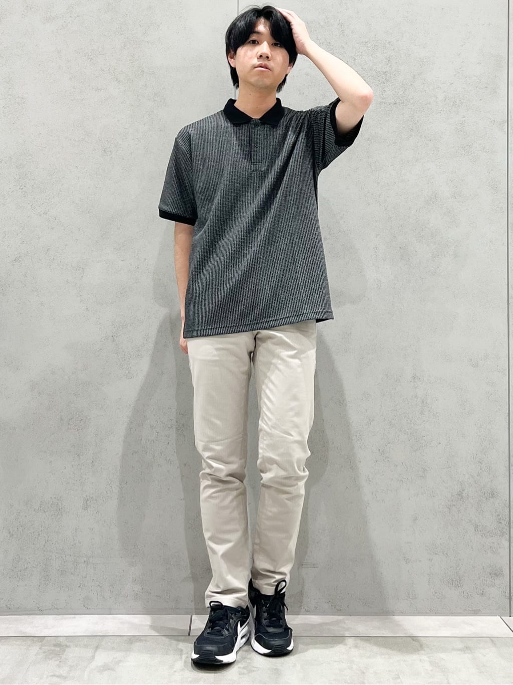 SHI-MAさんの「THE SHOP TK｜【オールシーズン穿ける！】7DAYSストレッチへリンボンパンツ　ON&hArr;OFF兼用」を使ったコーディネート