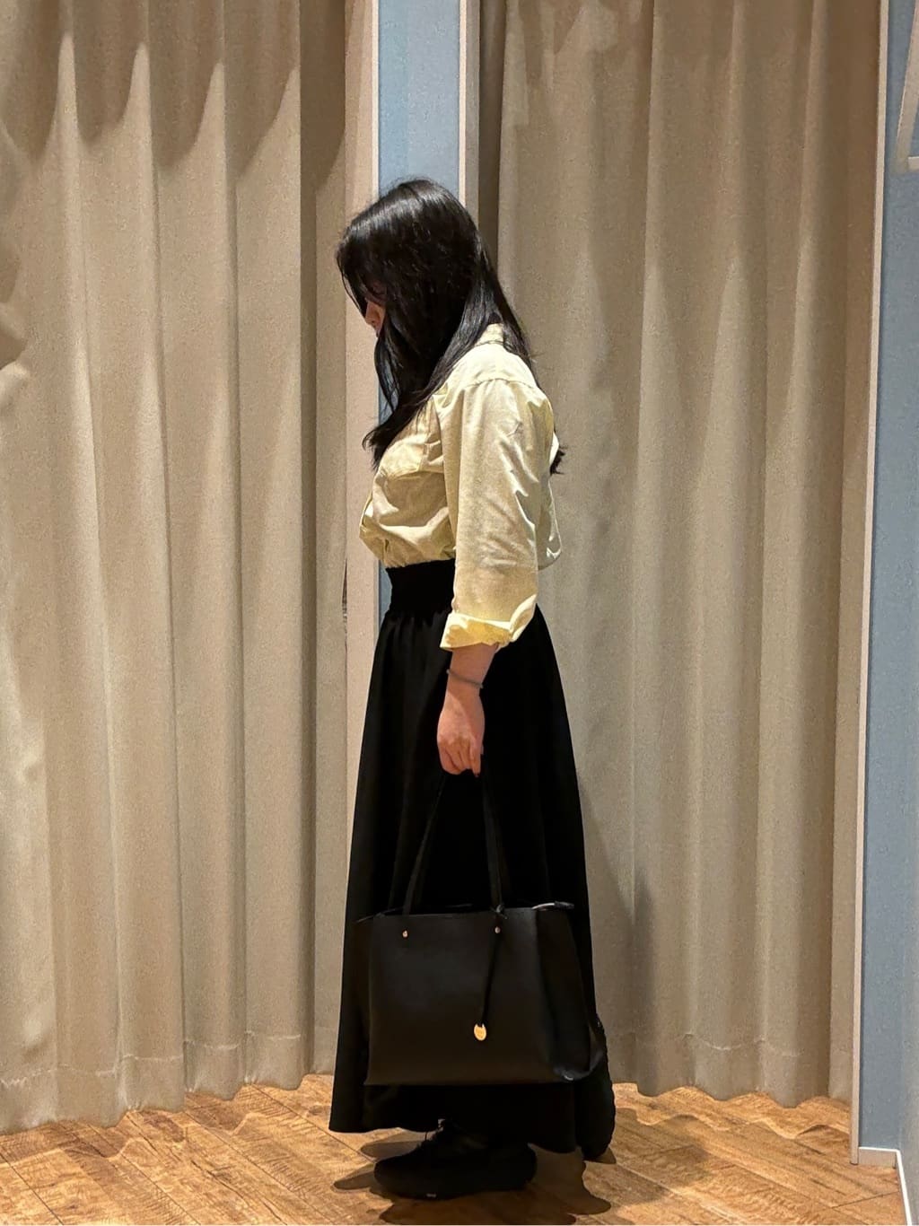Haruさんの「SHOO･LA･RUE｜◆【洗える/S-LL/UV/吸水速乾】洗濯後しわになりにくいリネンブレンドシャツ」を使ったコーディネート