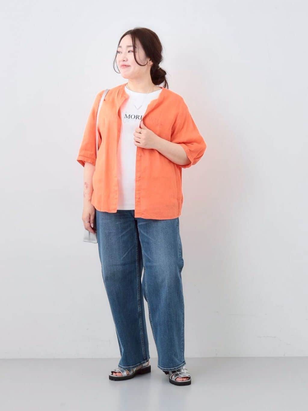 kaoさんの「INDIVI｜【褒められデニム】ワイドストレート デニムパンツ」を使ったコーディネート
