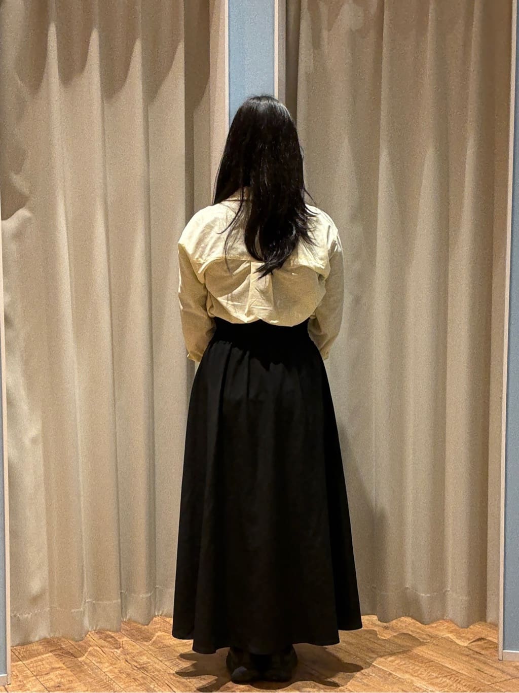 Haruさんの「SHOO･LA･RUE｜◆【洗える/S-LL/UV/吸水速乾】洗濯後しわになりにくいリネンブレンドシャツ」を使ったコーディネート