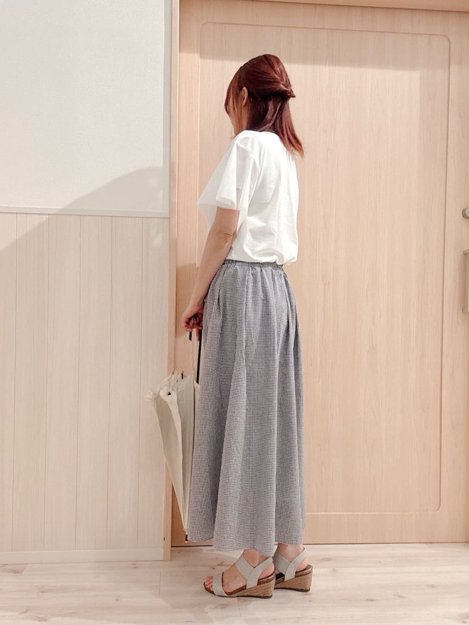 モカさんの「SHOO･LA･RUE｜【長傘/晴雨兼用】【Wpc．】遮光フリルクラシック ロング」を使ったコーディネート