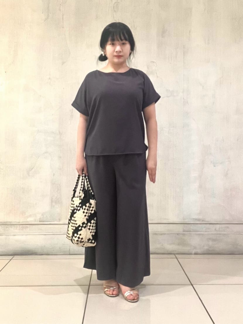 Mizukiさんの「UNTITLED｜◆【セットアップ可/接触冷感/イージーケア】リラクミスト　2WAYブラウス」を使ったコーディネート