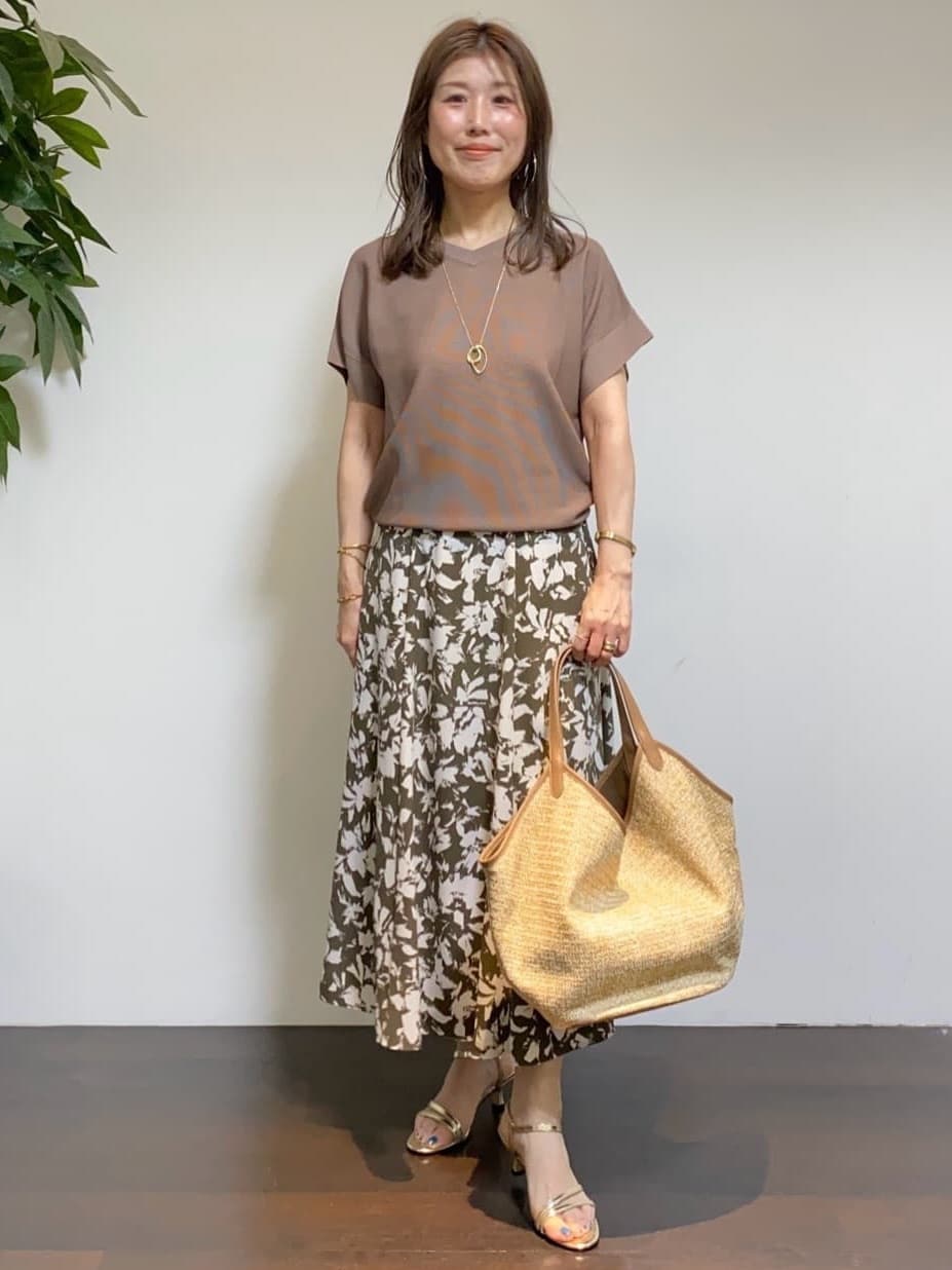 tomoさんの「UNTITLED｜◆ビッグトップネックレス」を使ったコーディネート