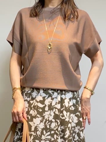 tomoさんの「UNTITLED｜◆ビッグトップネックレス」を使ったコーディネート