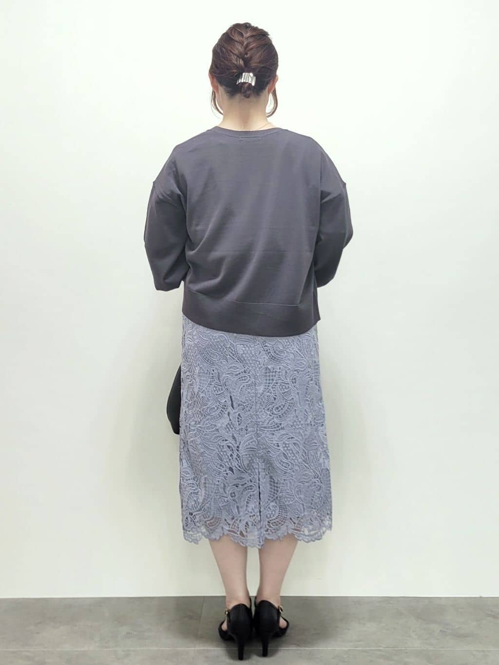 kinaさんの「index｜《8色展開／XS-LLサイズ》タックパフスリーブブラウス【洗濯機洗い可／吸水速乾／防シワ／抗ピル】」を使ったコーディネート
