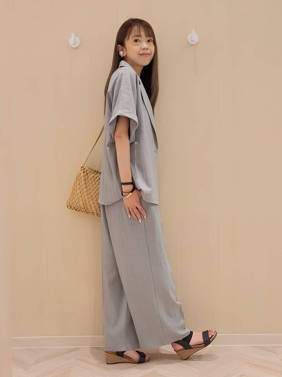 asadaさんの「SHOO･LA･RUE｜◆【高レビュー/累計販売35万足突破】片手ではけるサンダル シューダル 25SS」を使ったコーディネート