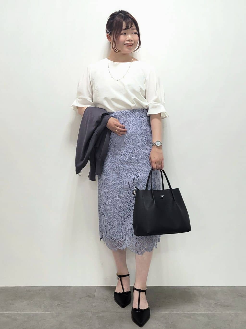 kinaさんの「index｜《8色展開／XS-LLサイズ》タックパフスリーブブラウス【洗濯機洗い可／吸水速乾／防シワ／抗ピル】」を使ったコーディネート