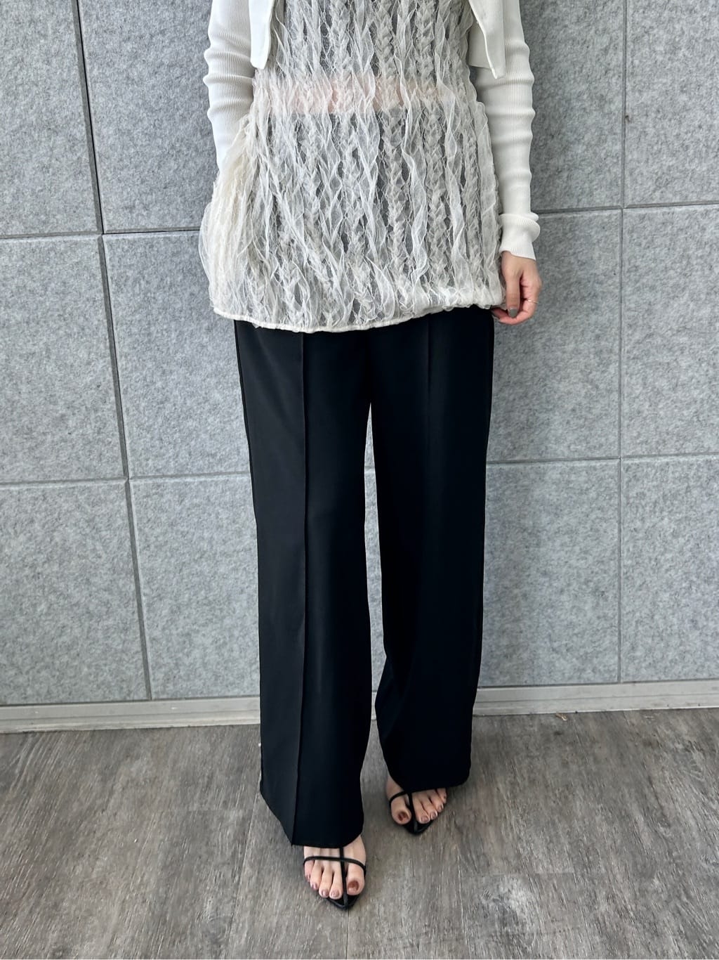 harunaさんの「CODE A｜french twill easy trouser」を使ったコーディネート