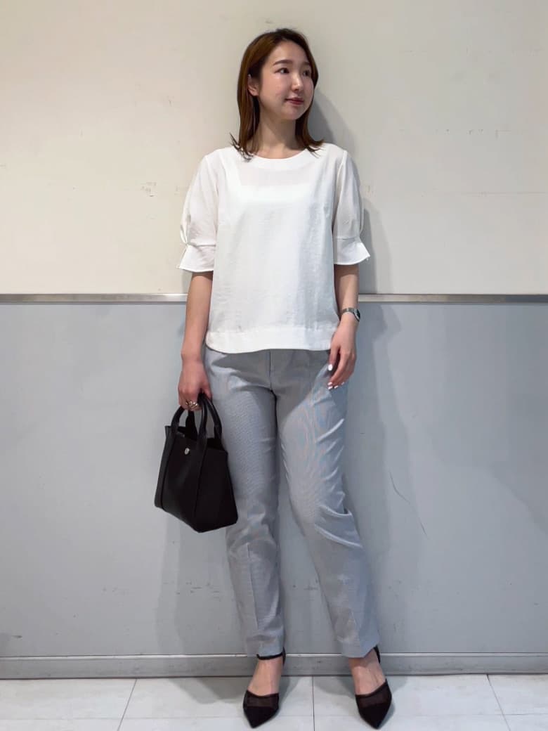 ミーさんの「index｜《8色展開／XS-LLサイズ》タックパフスリーブブラウス【洗濯機洗い可／吸水速乾／防シワ／抗ピル】」を使ったコーディネート