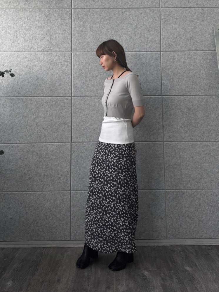 designer yukaさんの「CODE A｜petit flower skirt」を使ったコーディネート