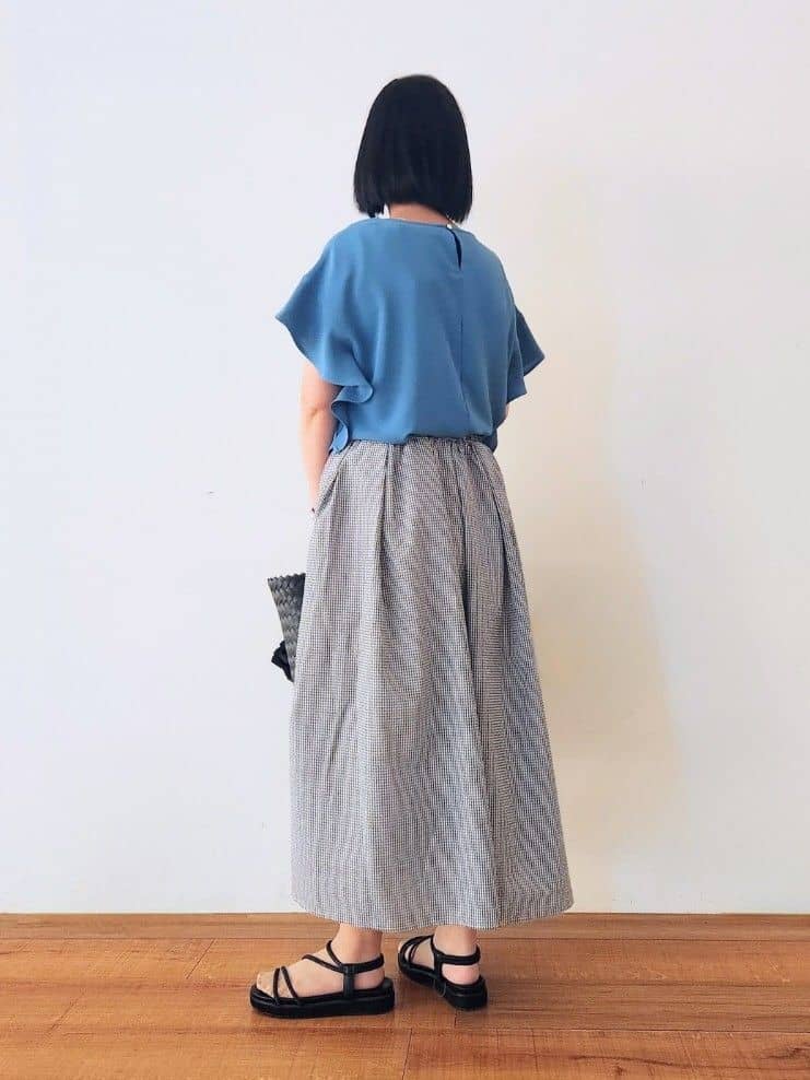 くまさんの「SHOO･LA･RUE｜【長傘/晴雨兼用】【Wpc．】遮光フリルクラシック ロング」を使ったコーディネート