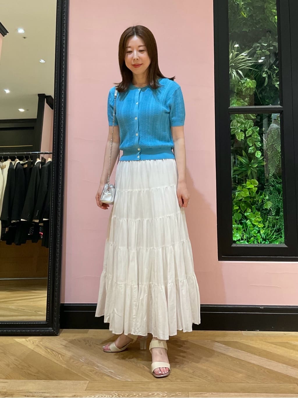 maruさんの「DRESSTERIOR｜◆洗える/コットンボイルティアードスカート」を使ったコーディネート