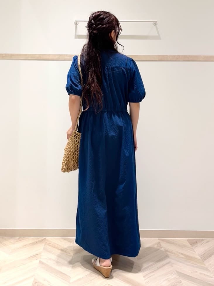 nanaさんの「SHOO･LA･RUE｜◆キラキラループマガールサンダル」を使ったコーディネート