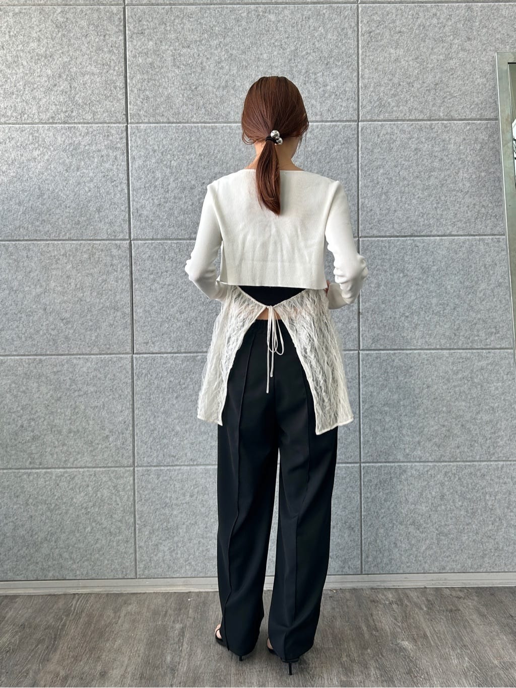 harunaさんの「CODE A｜french twill easy trouser」を使ったコーディネート