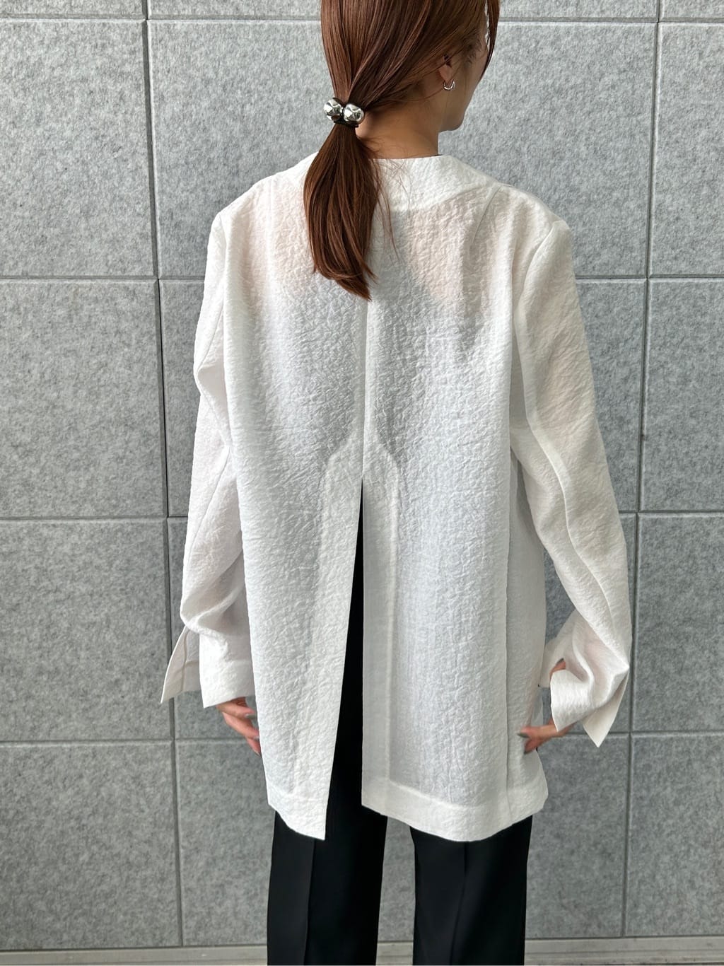 harunaさんの「CODE A｜french twill easy trouser」を使ったコーディネート