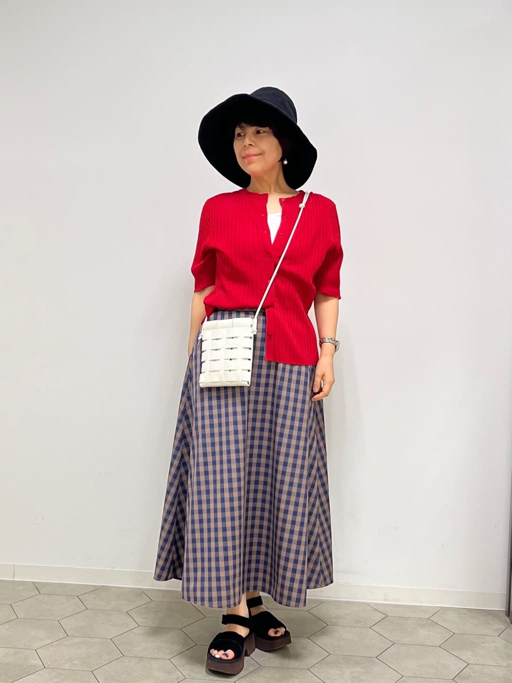 ushijimaさんの「UNTITLED｜【遮熱・UVカット・ウォッシャブル】つば広HAT」を使ったコーディネート
