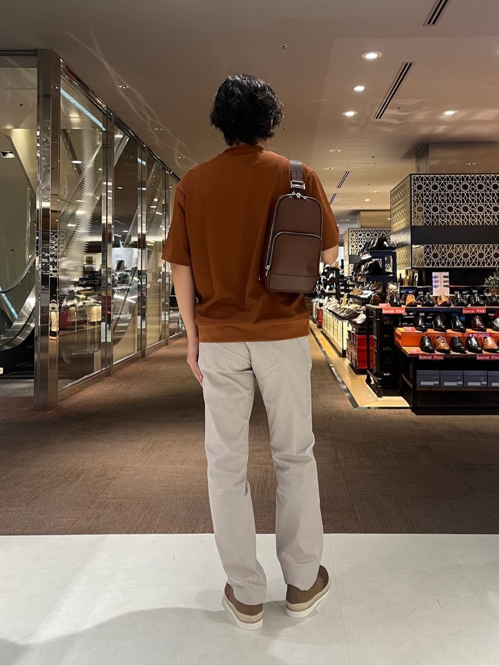 Renさんの「TAKEO KIKUCHI｜【全7サイズ&times;8色展開！】トップマルチヘリンボン パンツ」を使ったコーディネート
