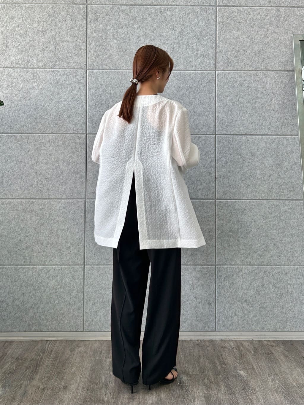 harunaさんの「CODE A｜french twill easy trouser」を使ったコーディネート