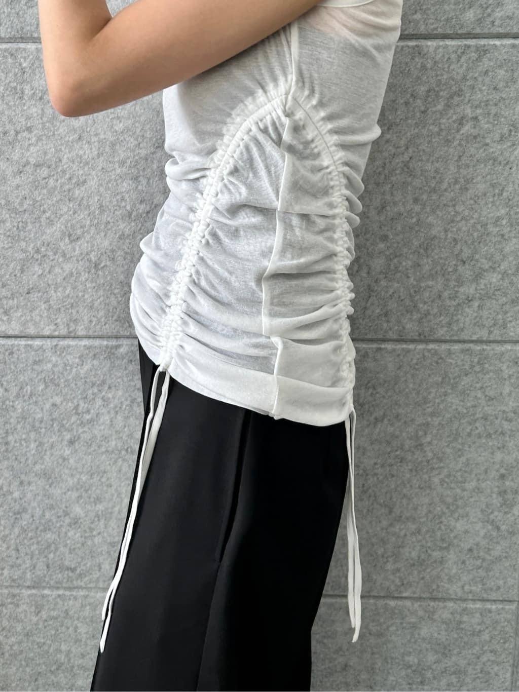 harunaさんの「CODE A｜french twill easy trouser」を使ったコーディネート
