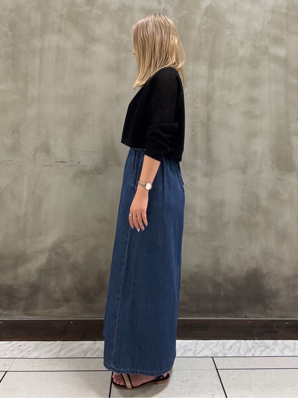 minaさんの「grove｜【Lee&times;grove別注】3WAY　BUSTIER　SKIRT」を使ったコーディネート