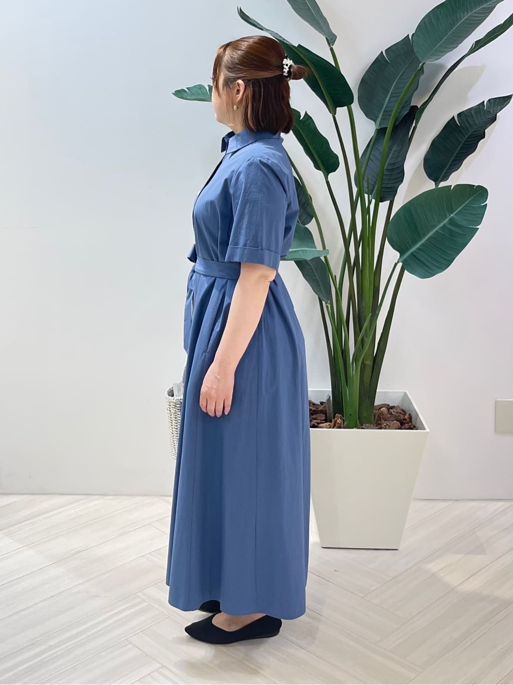 Tomoさんの「UNTITLED｜【手洗い／88cm正方形】バイカラーハーネススカーフ」を使ったコーディネート