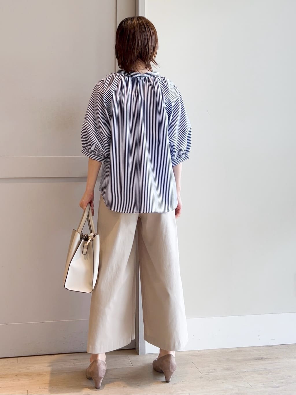 yamakoさんの「grove｜サマーハイパーストレッチワイドパンツ」を使ったコーディネート
