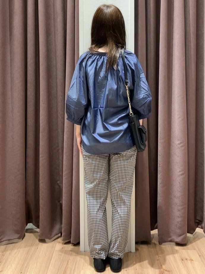 みちゃさんの「grove｜【冷感】サマーハイパーストレッチテーパードパンツ」を使ったコーディネート