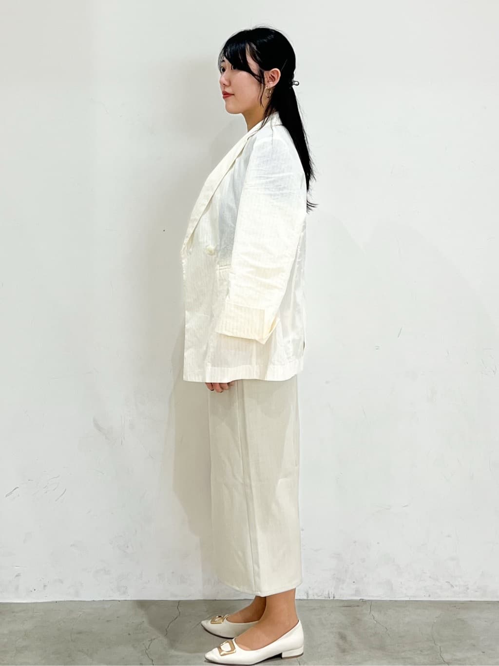 Erinaさんの「OPAQUE.CLIP｜◆シアーストライプテーラードジャケット【洗濯機洗い可】」を使ったコーディネート