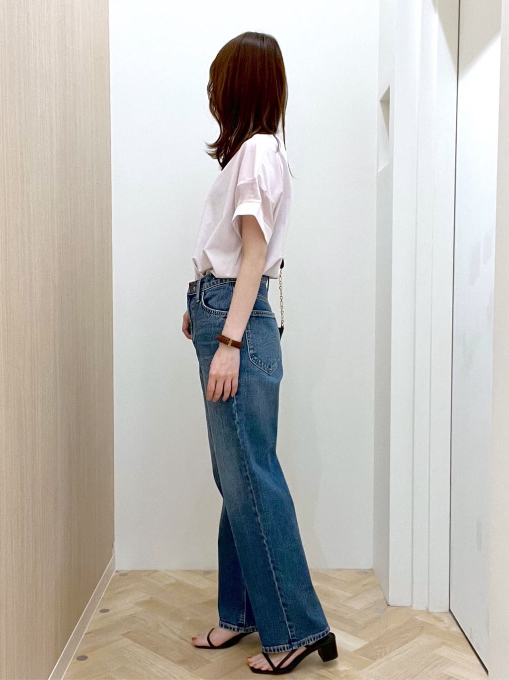  おまつさんの「grove｜【Lee&times;grove別注】STRAIGHT DENIM PANTS」を使ったコーディネート