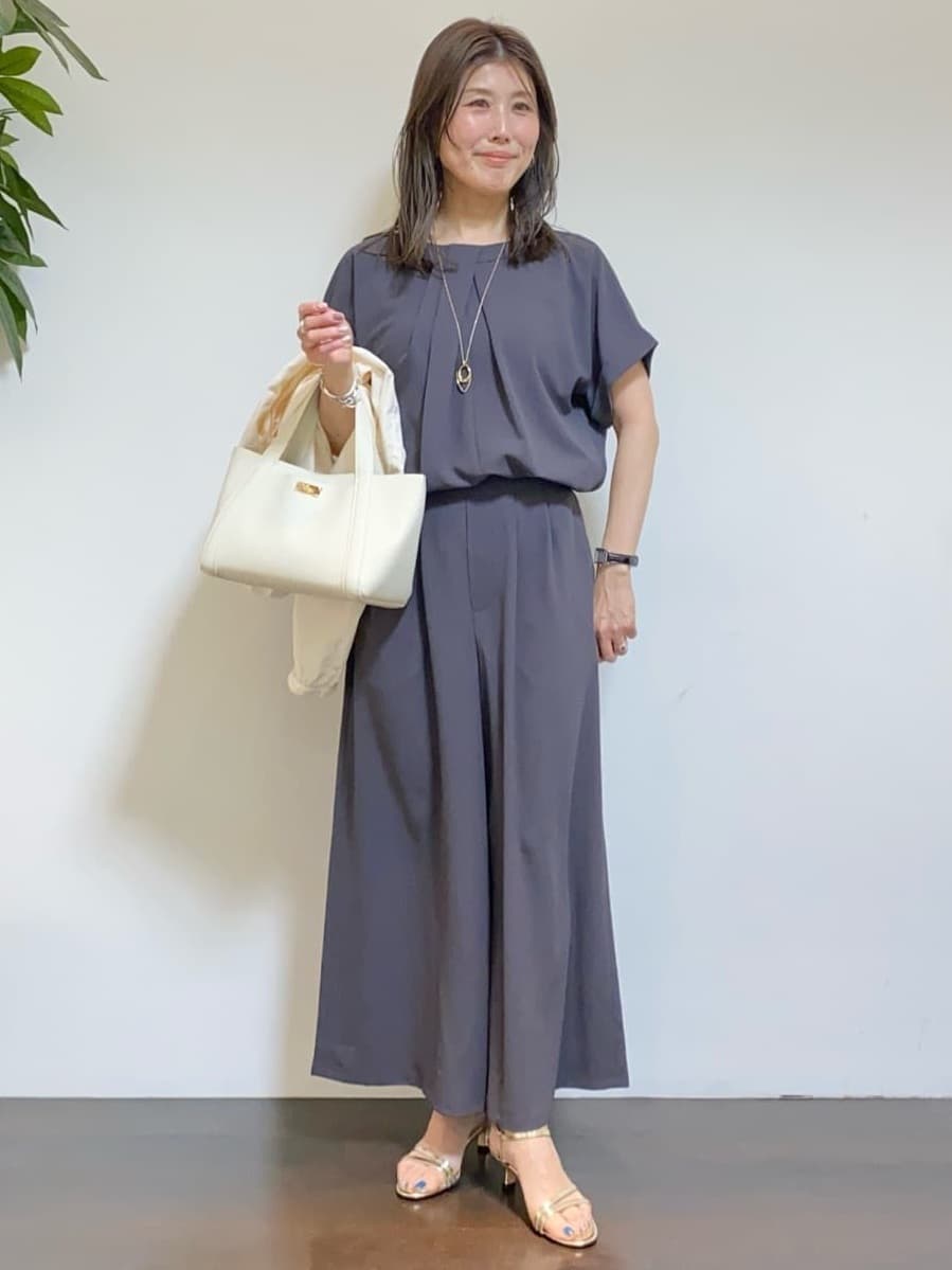 tomoさんの「UNTITLED｜ライトダブルリングネックレス」を使ったコーディネート