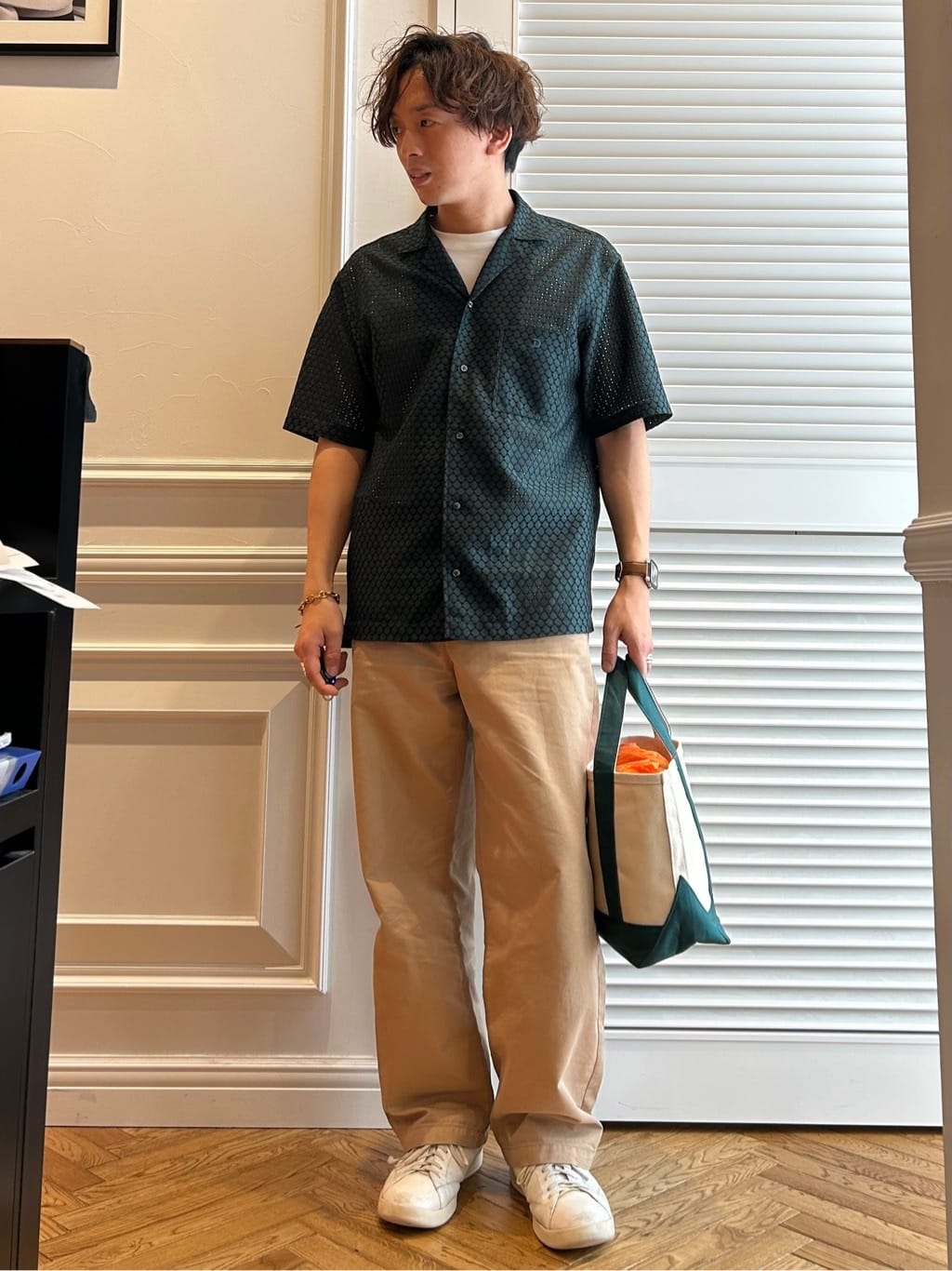 須田　慎二郎さんの「DRESSTERIOR｜」を使ったコーディネート