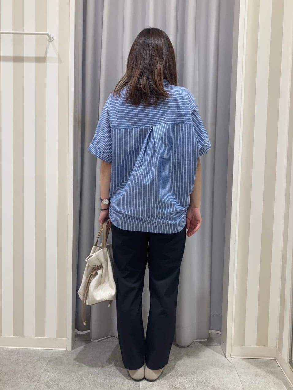 𝐂𝐡𝐢𝐢 &hearts;(ちー)さんの「SHOO･LA･RUE｜◆【高レビュー/洗える/UV/吸水速乾】洗濯後しわになりにくいリネンブレンドドルマンシャツ」を使ったコーディネート