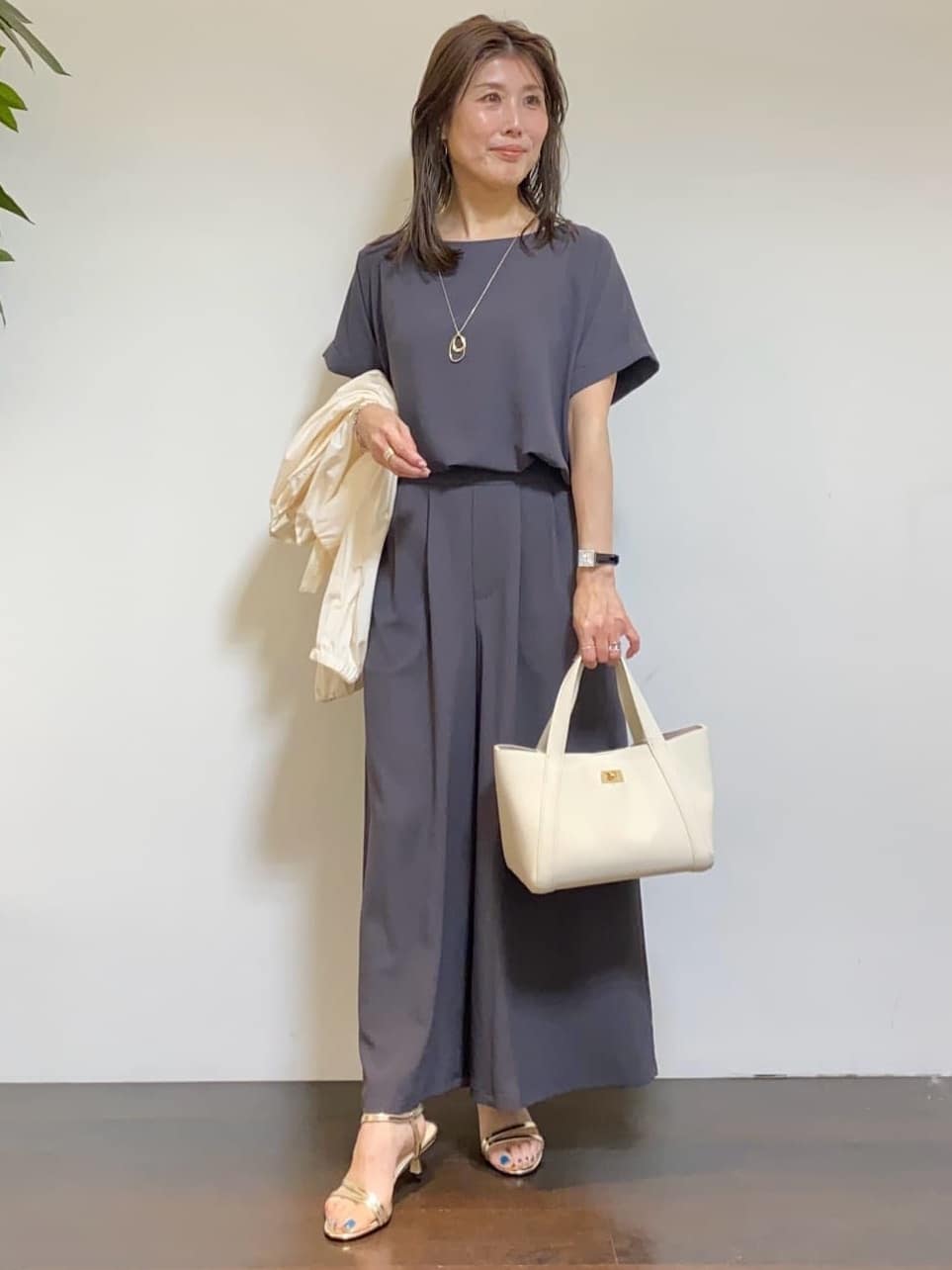 tomoさんの「UNTITLED｜ライトダブルリングネックレス」を使ったコーディネート