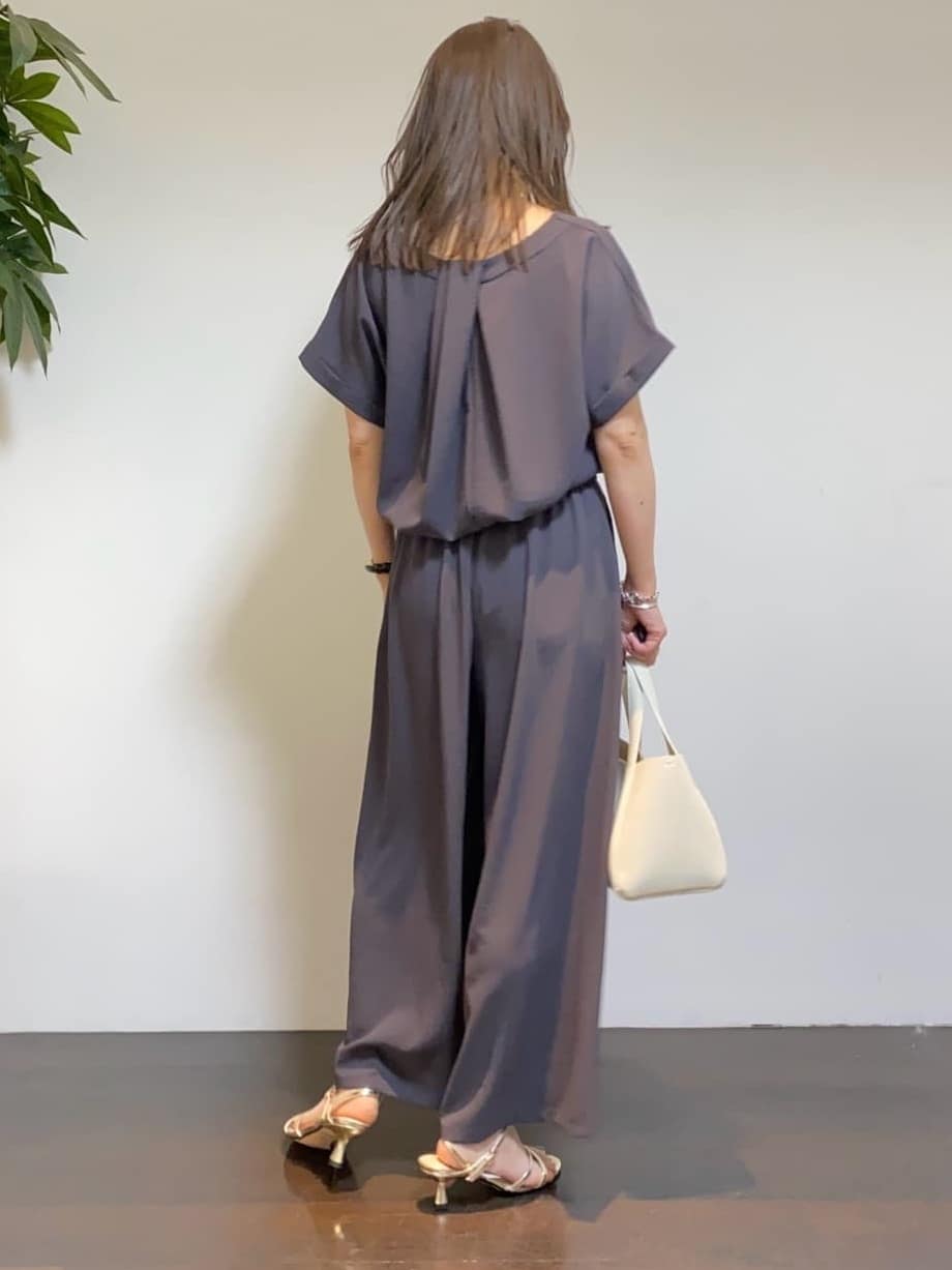 tomoさんの「UNTITLED｜ライトダブルリングネックレス」を使ったコーディネート
