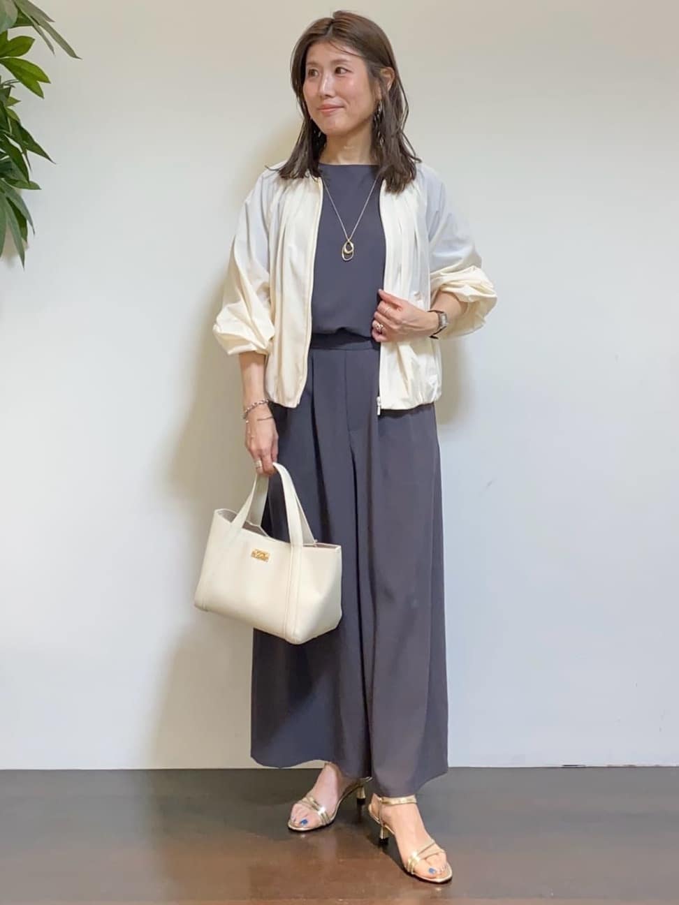 tomoさんの「UNTITLED｜ライトダブルリングネックレス」を使ったコーディネート