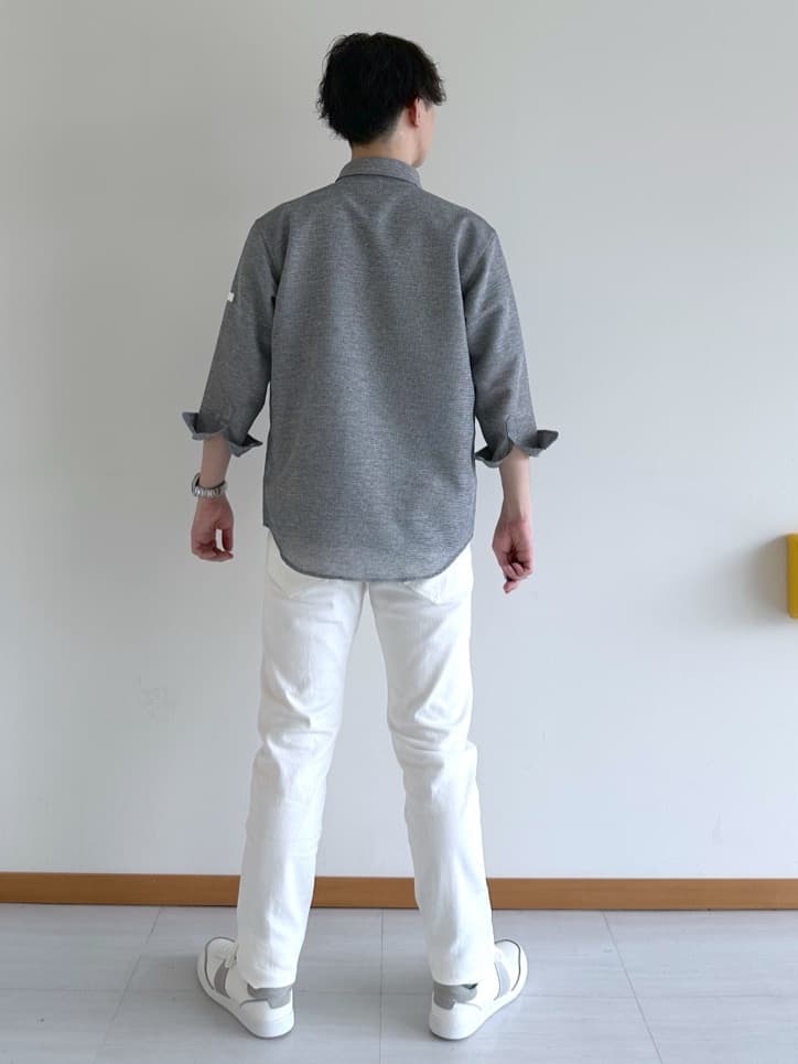 イッシーさんの「TAKEO KIKUCHI｜【Sサイズ～】ストレッチ デニム パンツ」を使ったコーディネート