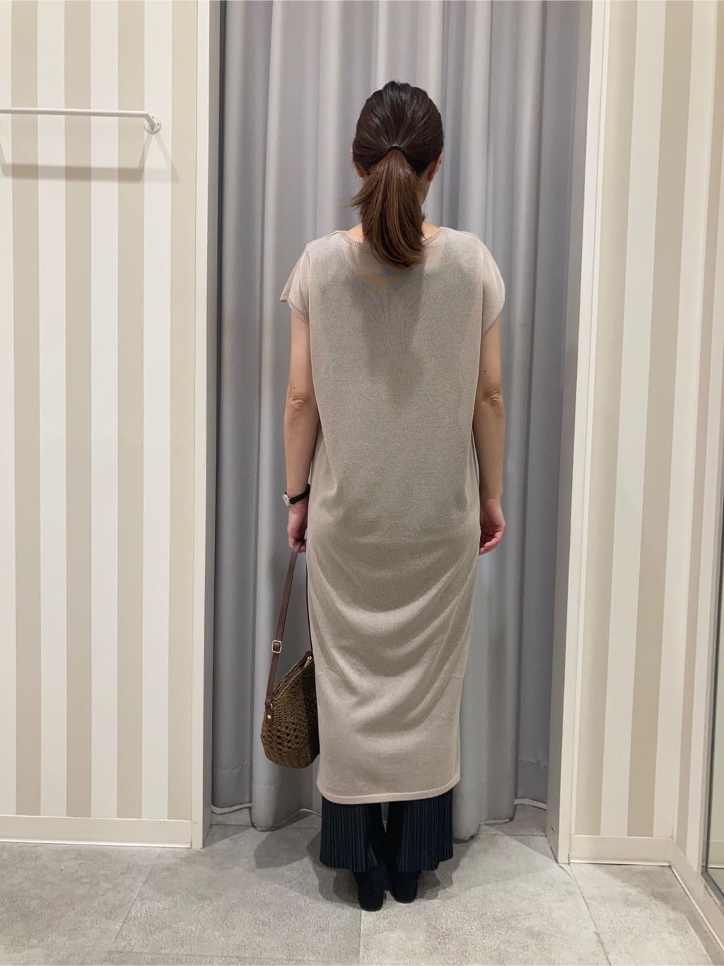 𝐂𝐡𝐢𝐢 &hearts;(ちー)さんの「SHOO･LA･RUE｜◆【洗える/S-LL】大人のシアーニットワンピース」を使ったコーディネート