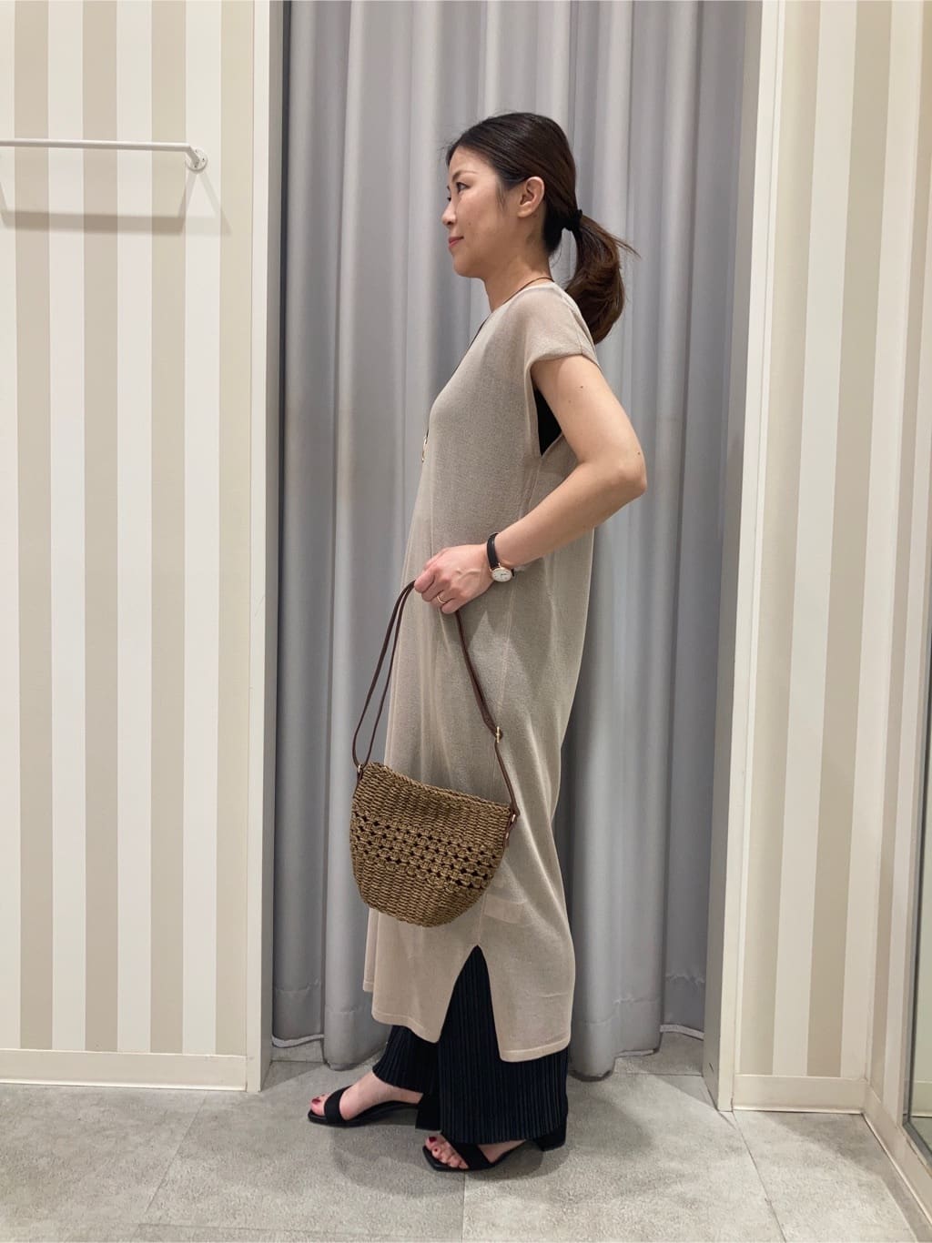 𝐂𝐡𝐢𝐢 &hearts;(ちー)さんの「SHOO･LA･RUE｜◆【洗える/S-LL】大人のシアーニットワンピース」を使ったコーディネート