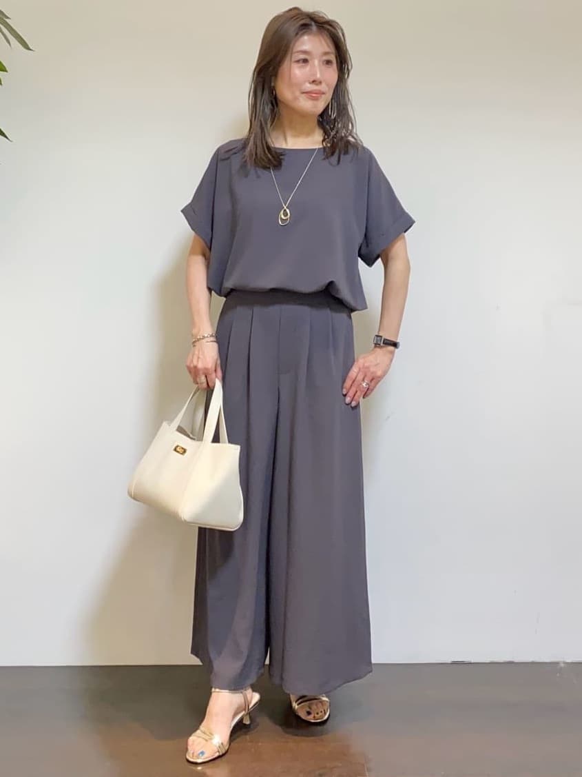 tomoさんの「UNTITLED｜ライトダブルリングネックレス」を使ったコーディネート