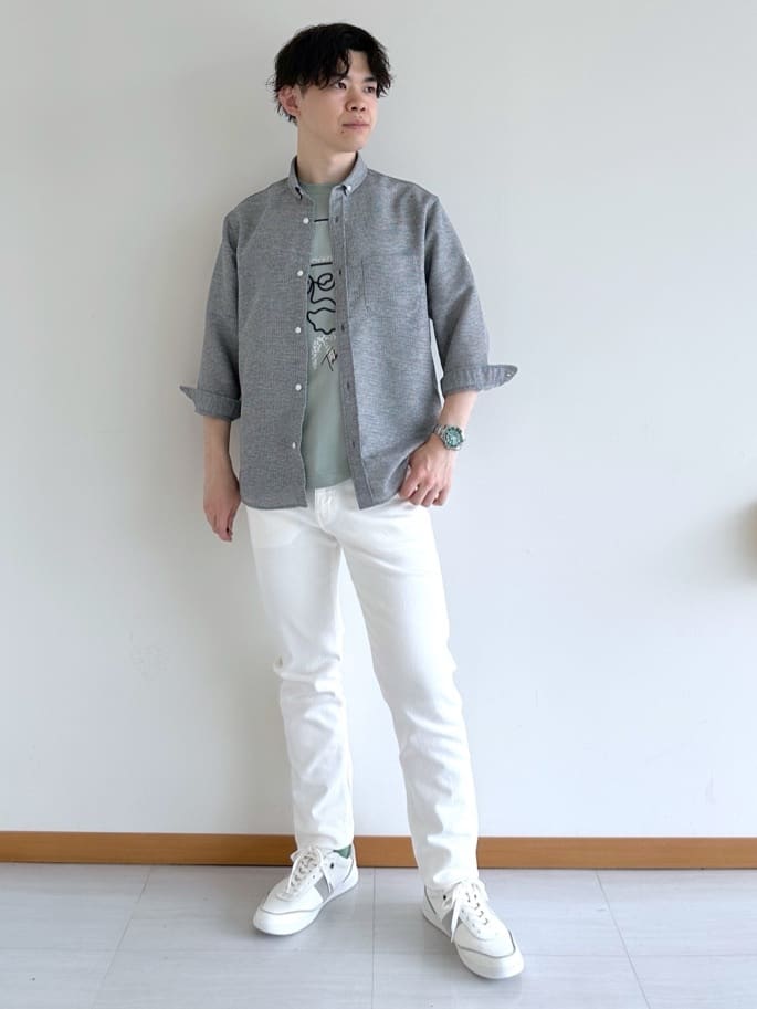 イッシーさんの「TAKEO KIKUCHI｜【Sサイズ～】ストレッチ デニム パンツ」を使ったコーディネート