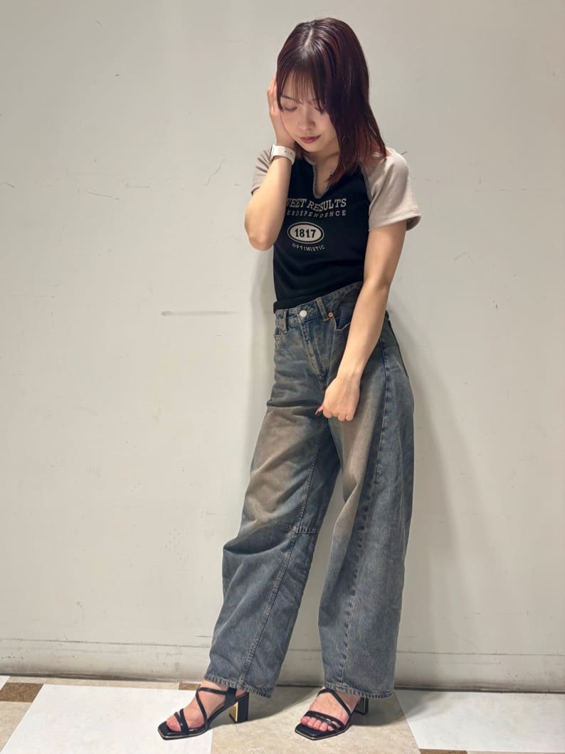 せらら⭐️さんの「ESPERANZA｜プレートヒールクロスベルトサンダル」を使ったコーディネート