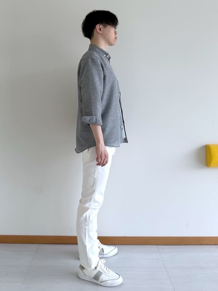 イッシーさんの「TAKEO KIKUCHI｜【Sサイズ～】ストレッチ デニム パンツ」を使ったコーディネート