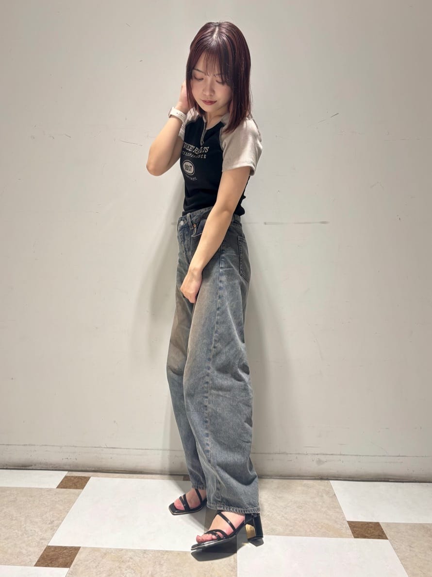 せらら⭐️さんの「ESPERANZA｜プレートヒールクロスベルトサンダル」を使ったコーディネート